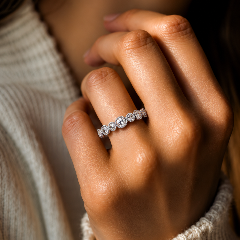 Vintage Milgrain Round Lab-Grown Diamond Wedding Band