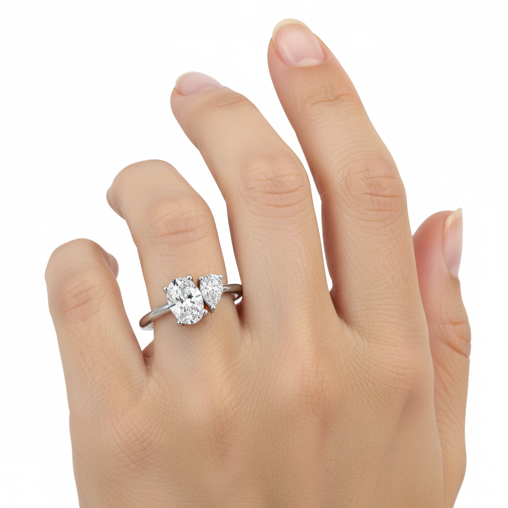 Oval And Pear Lab Grown Diamond Toi-Et-Moi Ring