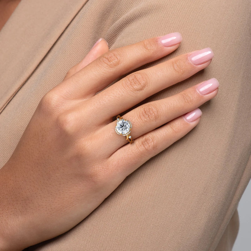 Round Lab Grown Diamond Engagement Ring with Twisted Accent Band